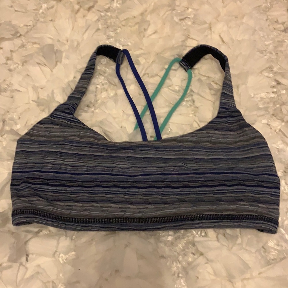 Lululemon Free to Be Sports Bra